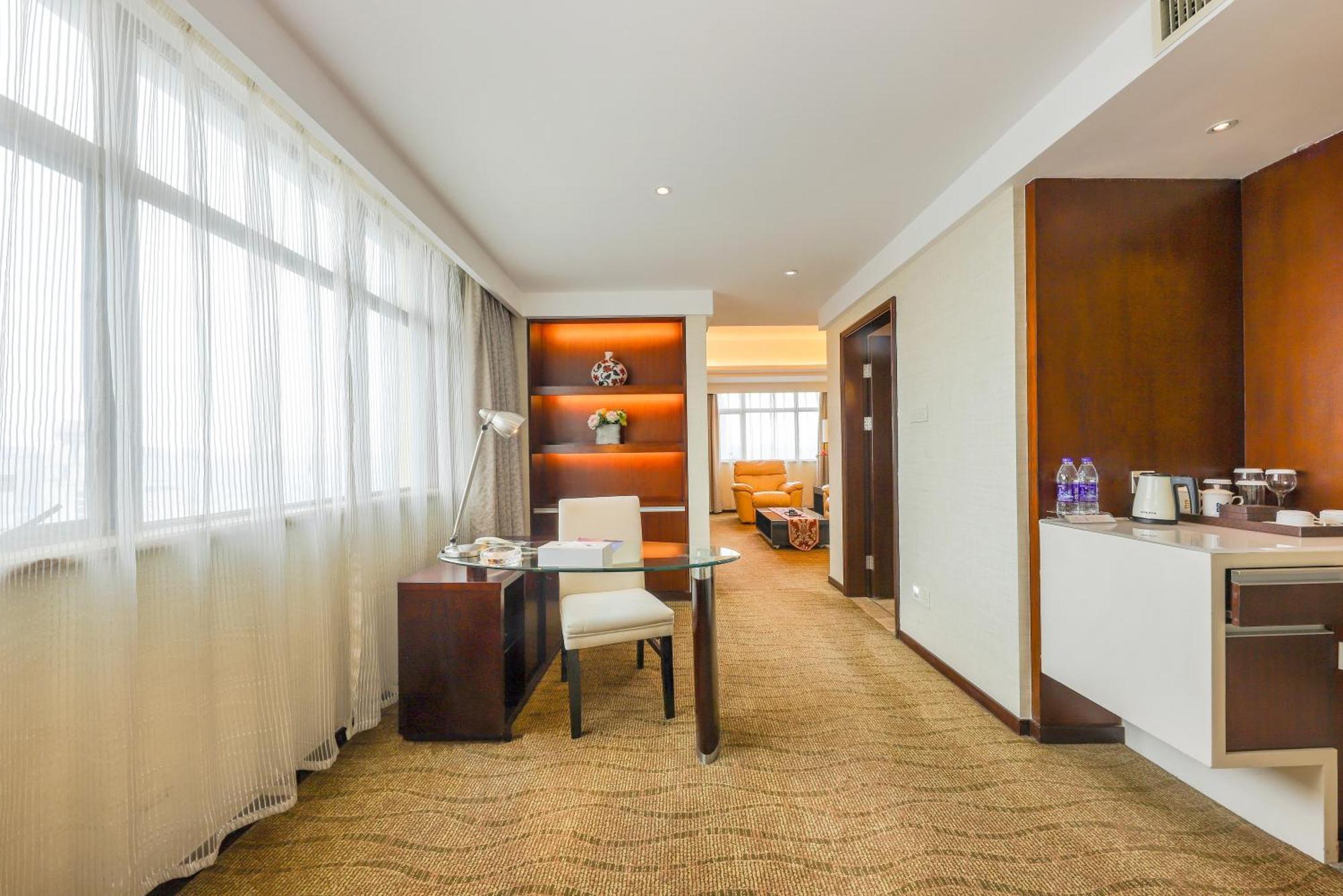 Zhengzhou Yuehai Hotel Εξωτερικό φωτογραφία